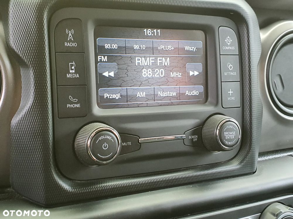 Jeep Wrangler - 23