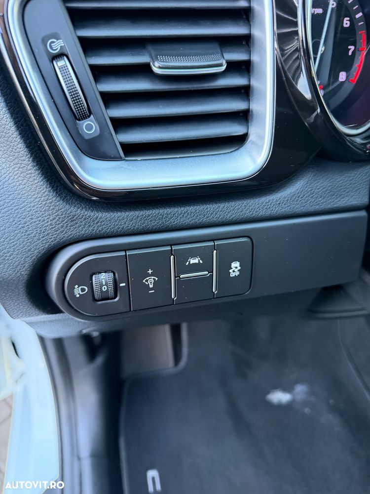 Kia Ceed 1.5 T-GDI DCT7 OPF Spirit - 19
