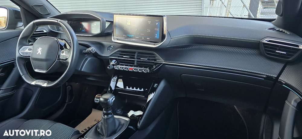 Peugeot 2008 PureTech 130 Stop&Start GT-Line Edition - 10