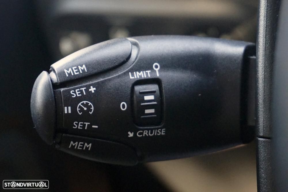 Citroën C3 1.2 PureTech Shine - 15