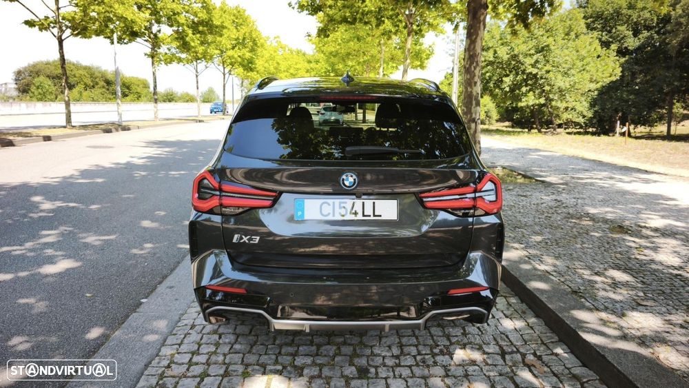 BMW iX3 M Sport Impressive - 31