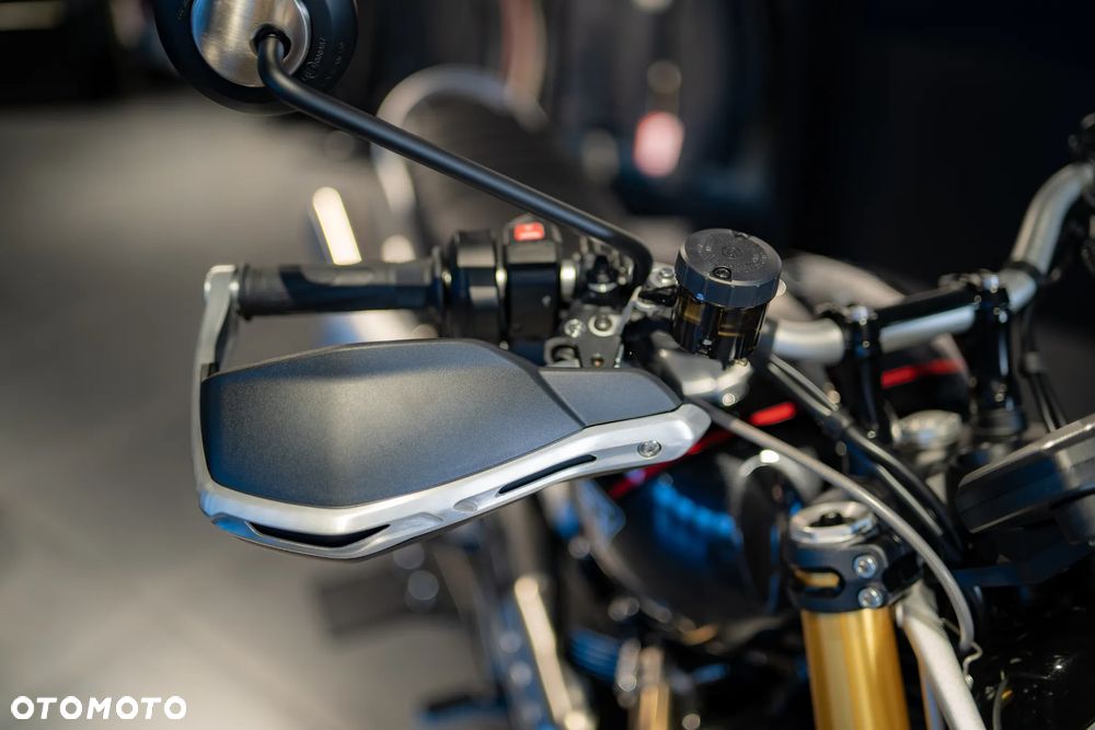 Triumph Scrambler - 23