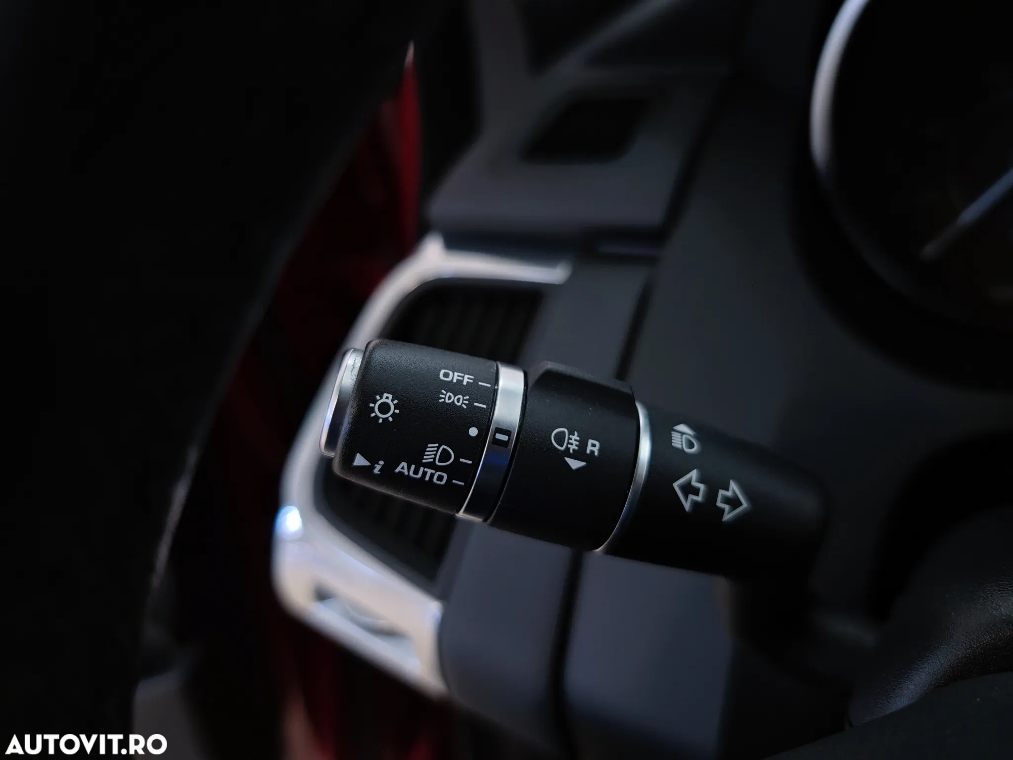 Jaguar E-Pace D150 - 24