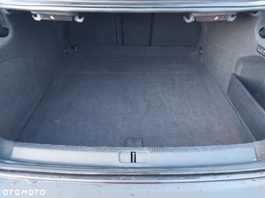 Volkswagen CC - 32