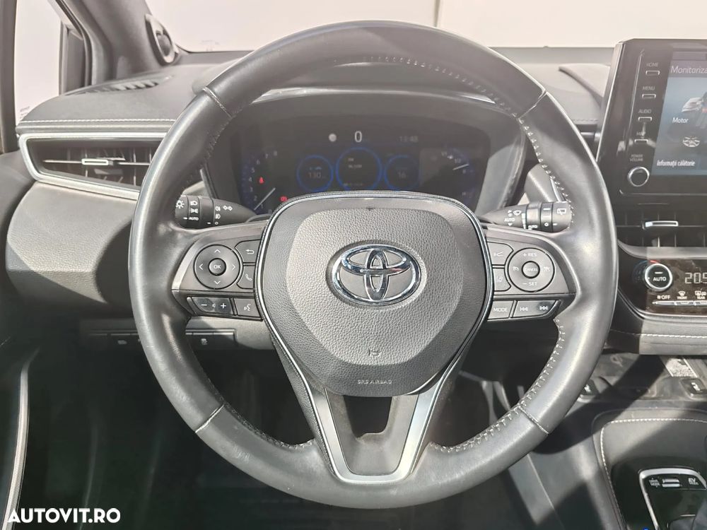 Toyota Corolla 2.0 HSD Exclusive Plus GR Sport - 11
