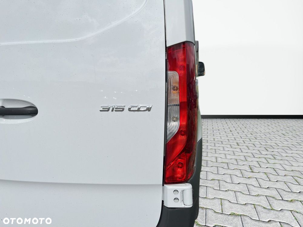 Mercedes-Benz Sprinter - 27