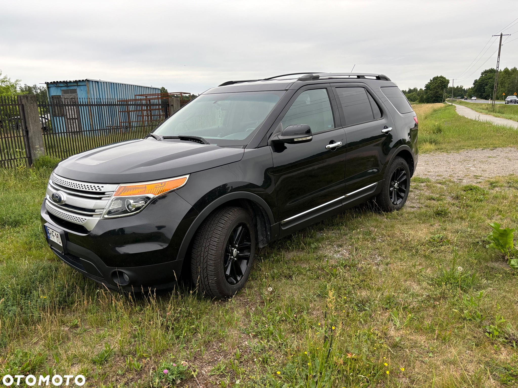 Ford Explorer - 2