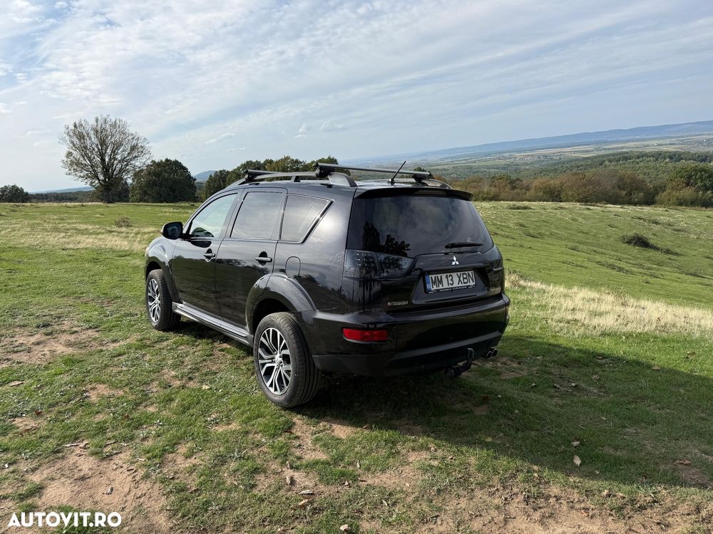 Mitsubishi Outlander 2.2 DI-D 4WD Intense A13 - 3