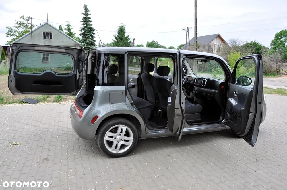 Nissan Cube - 10