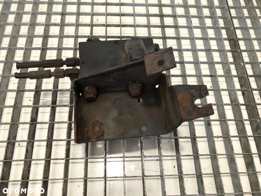 POMPKA PODNOSZENIA KABINY  IVECO EUROCARGO I-III 1991 - 2015 120 E 24 K tector, 120 E 24 DK tector - 2