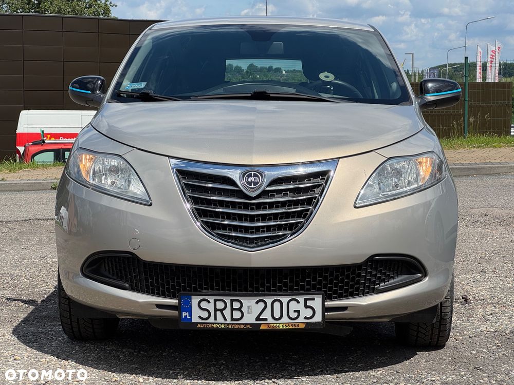 Lancia Ypsilon 1.2 8V Elefantino S&S - 10