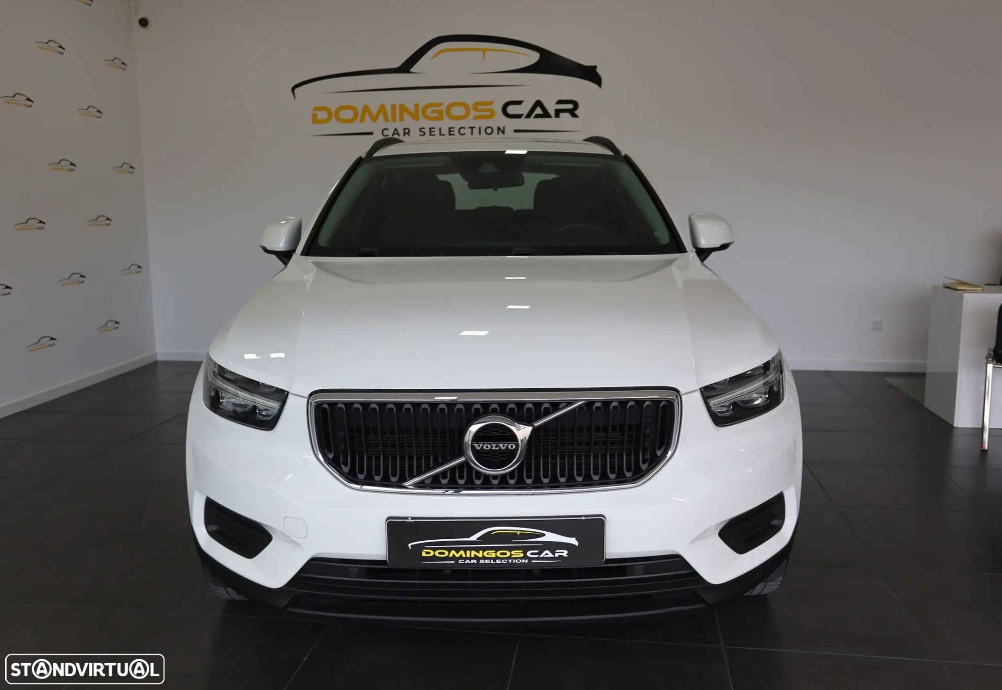 Volvo XC 40 1.5 T3 Momentum Plus - 5