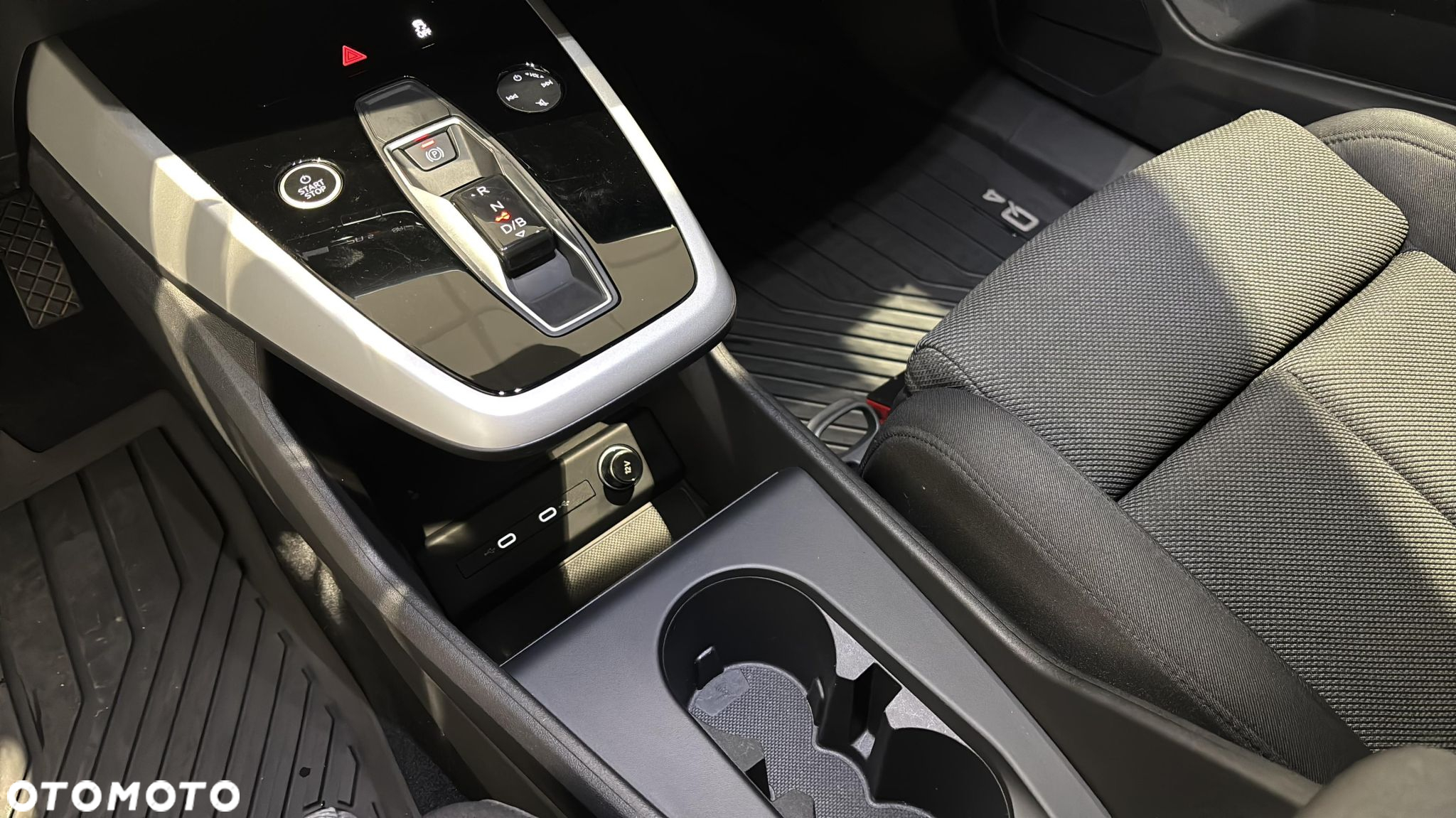 Audi Q4 e-tron - 15