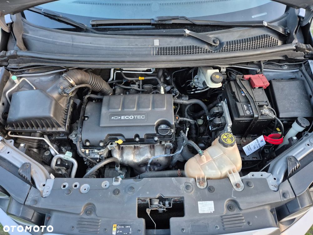 Chevrolet Aveo 1.2 LT+ - 15