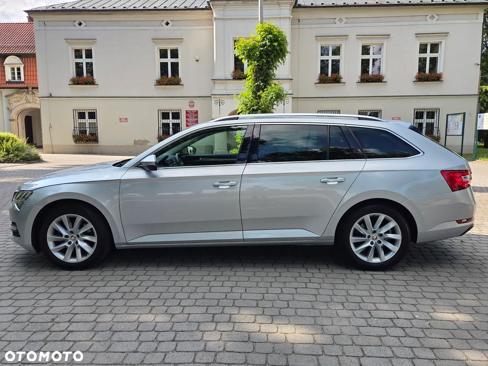 Skoda Superb 2.0 TDI SCR Ambition DSG - 7