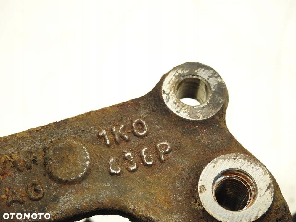 PIASTA ZWROTNICA PRAWY TYŁ SKODA SUPERB II - 5