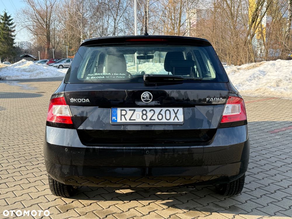 Skoda Fabia - 4