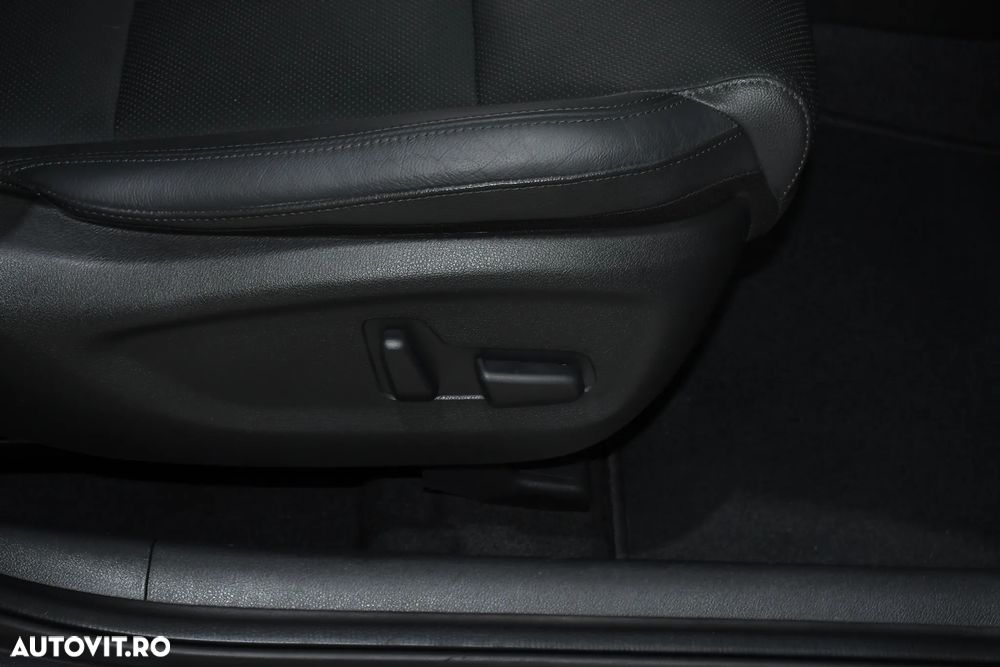 Hyundai Tucson 2.0 CRDI 4WD Automatik Premium - 24
