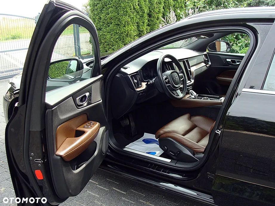 Volvo V60 T6 AWD Recharge Geartronic Inscription Expression - 17