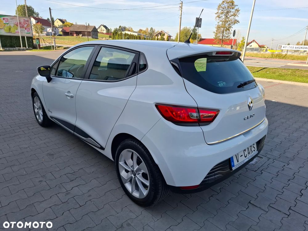 Renault Clio - 16