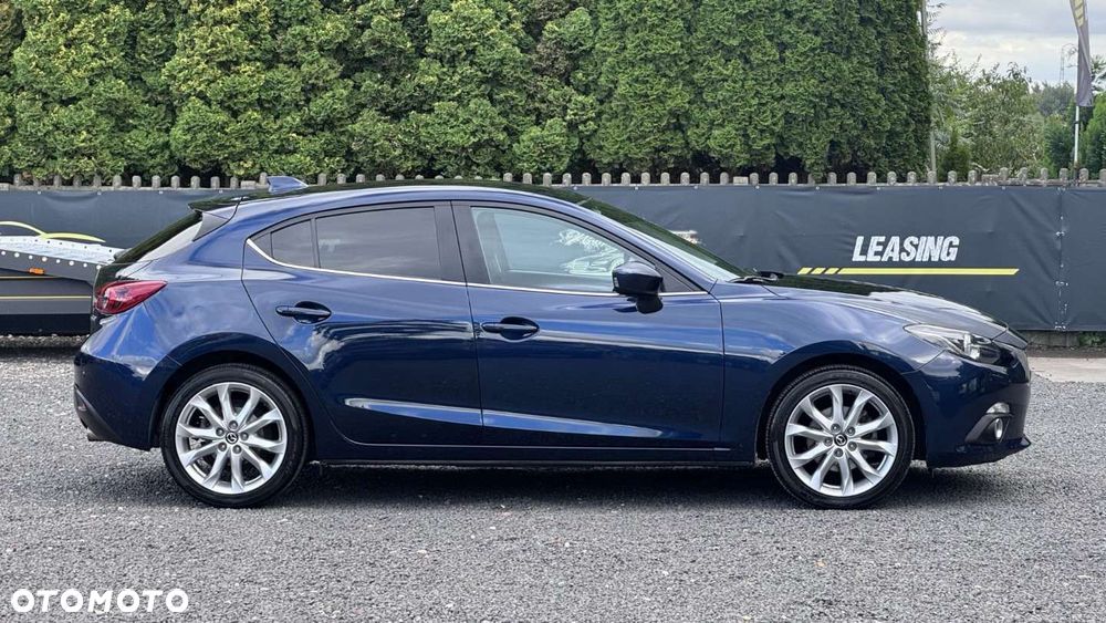 Mazda 3 - 4