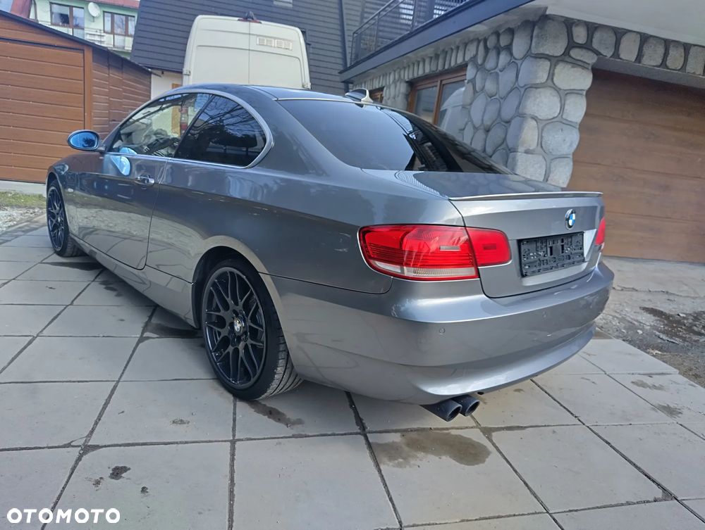 BMW Seria 3 325i xDrive - 6