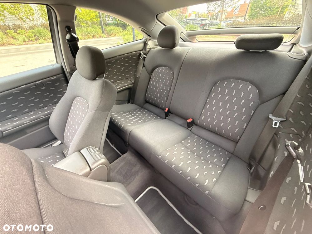 Mercedes-Benz Klasa C 200 Kompressor Automatik - 16
