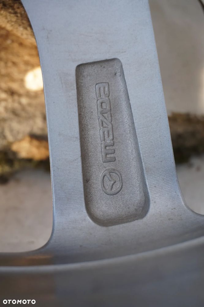 Mazda 5x114,3 18 7J et45 9965B57080 stan bdb- - 7