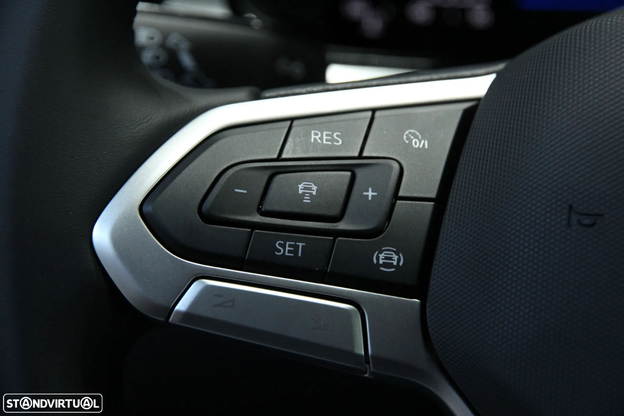 VW T-Roc 1.0 TSI Urban - 16