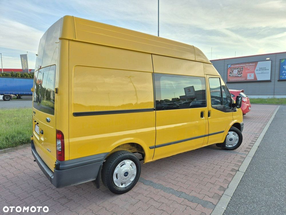 Ford Transit - 9