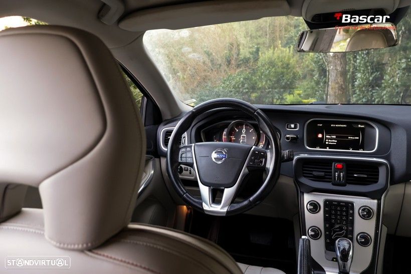 Volvo V40 Cross Country 1.6 D2 VOR Powershift - 23