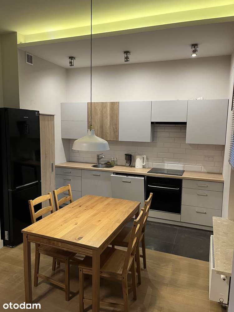 Mieszkanie (50m2) z ogródkiem i miejscem w garażu na Bielanach
