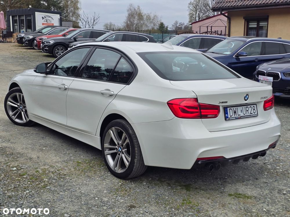 BMW Seria 3 430i xDrive M Sport - 22