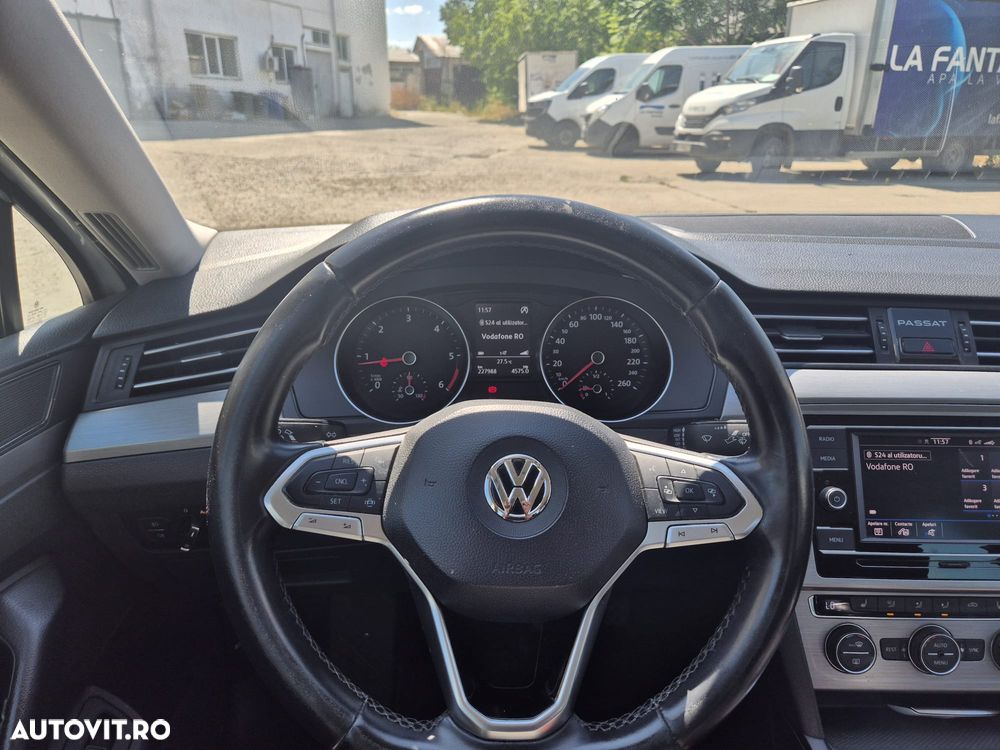 Volkswagen Passat 2.0 TDI Comfortline - 6