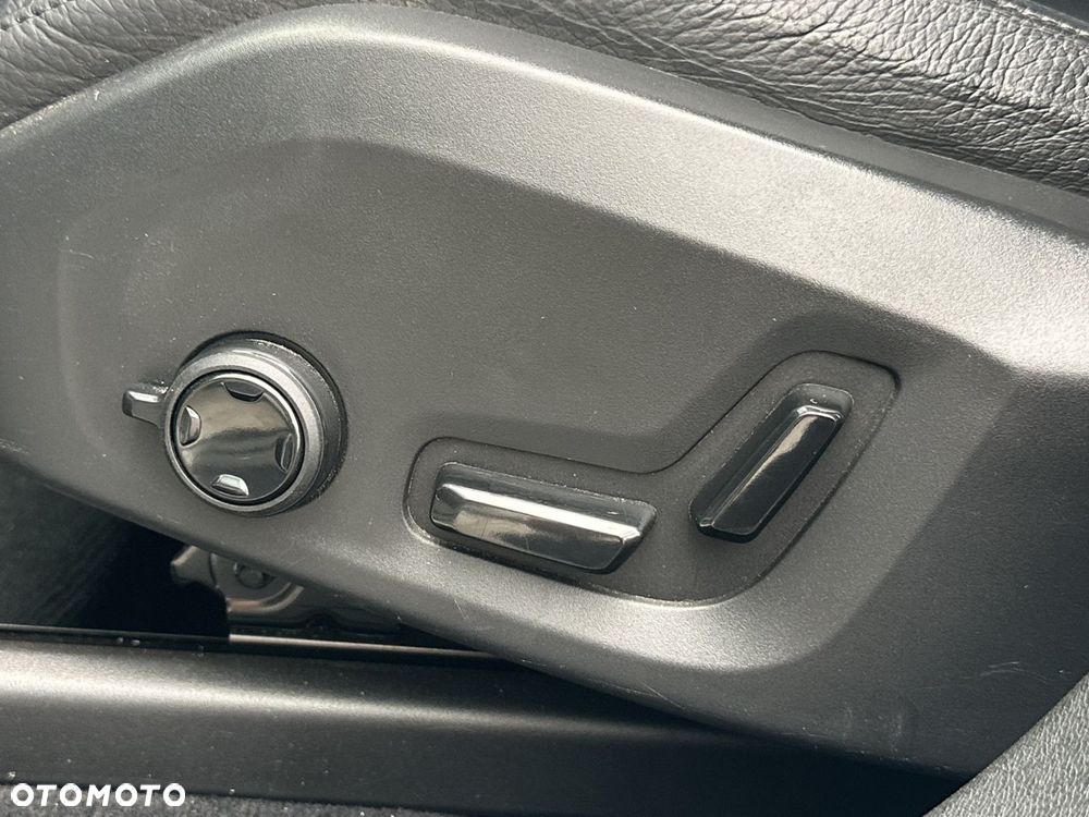 Volvo XC 60 - 34