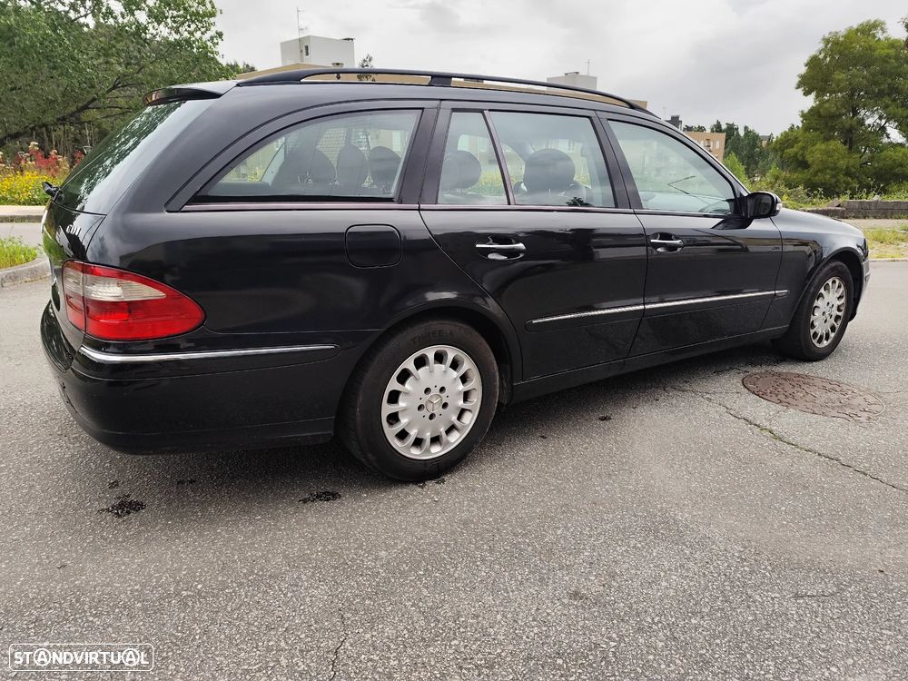 Mercedes-Benz E 220 CDi Elegance - 4