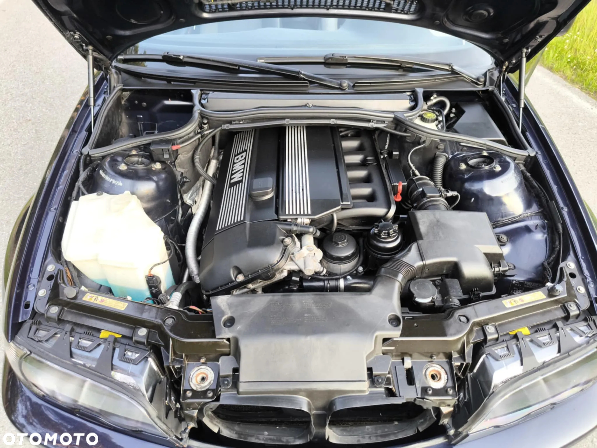 BMW Seria 3 323i - 10
