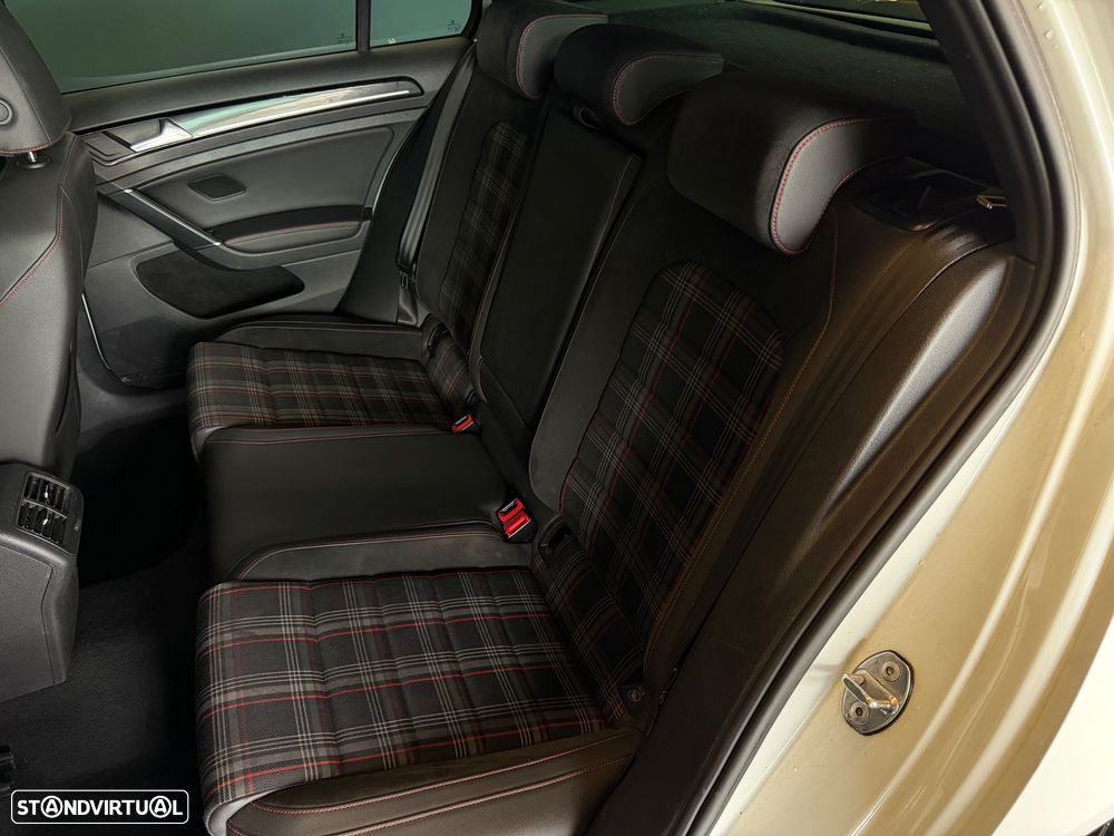 VW Golf 2.0 TSi GTi - 20