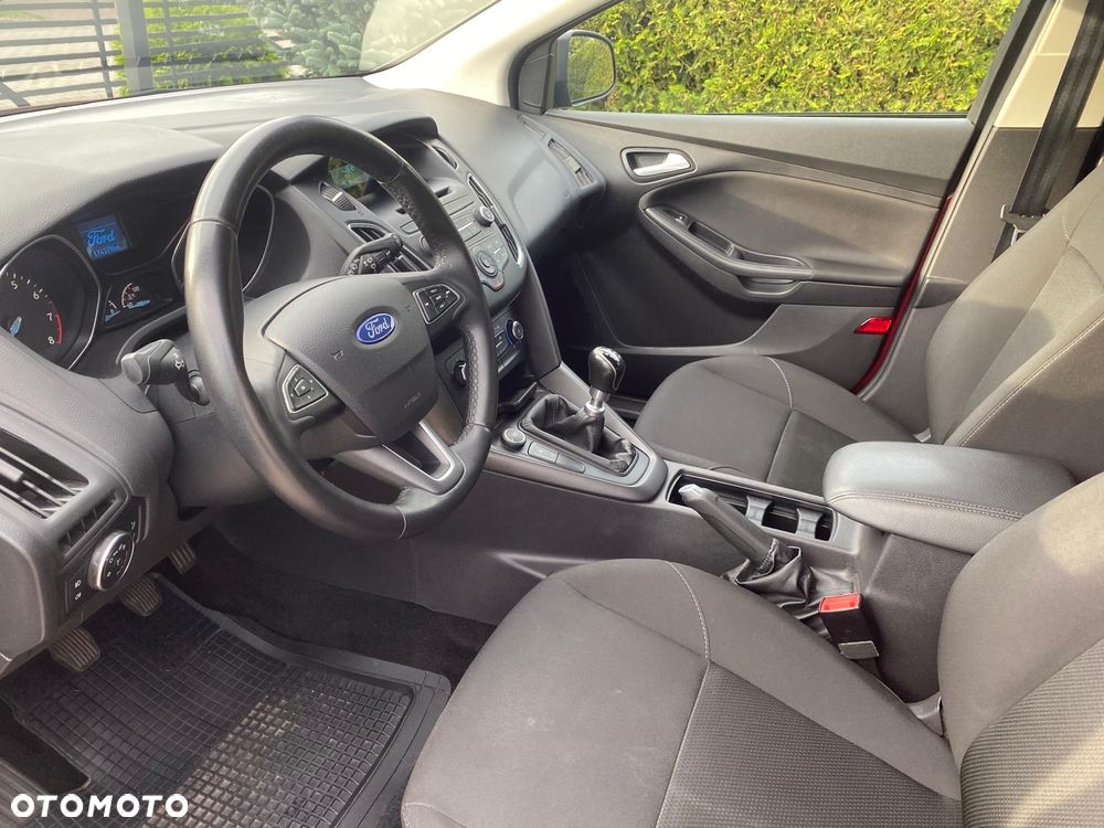 Ford Focus 1.0 EcoBoost Trend - 17