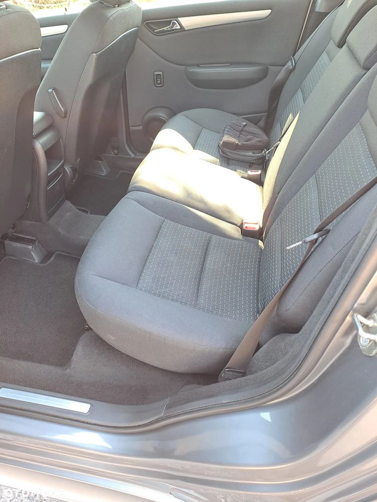 Mercedes-Benz Klasa B 180 CDI - 12