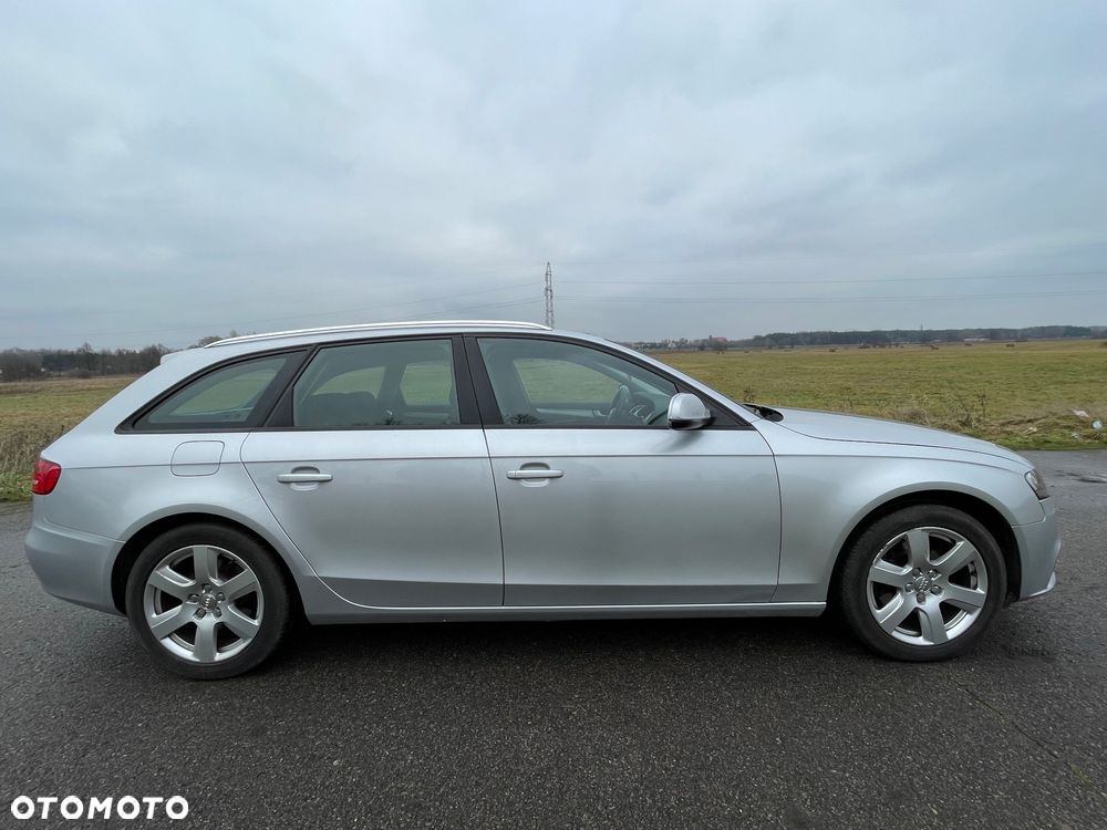 Audi A4 Avant 2.0 TDI Limited Edition - 6