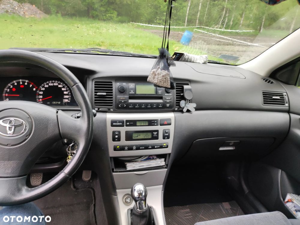 Toyota Corolla 1.4 VVT-i Base - 5