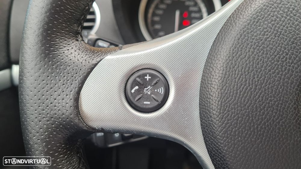 Alfa Romeo 159 Sportwagon 2.0 JTDm Distinctive P.Sport+ - 14
