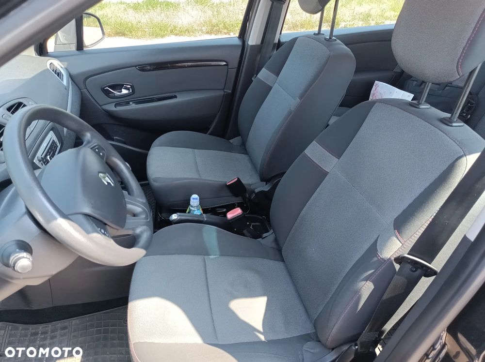 Renault Scenic - 8