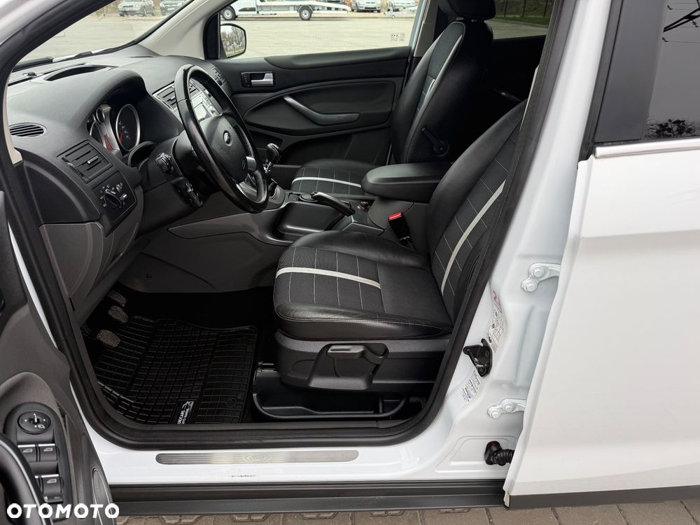 Ford Kuga 2.0 TDCi 4x4 Titanium - 19