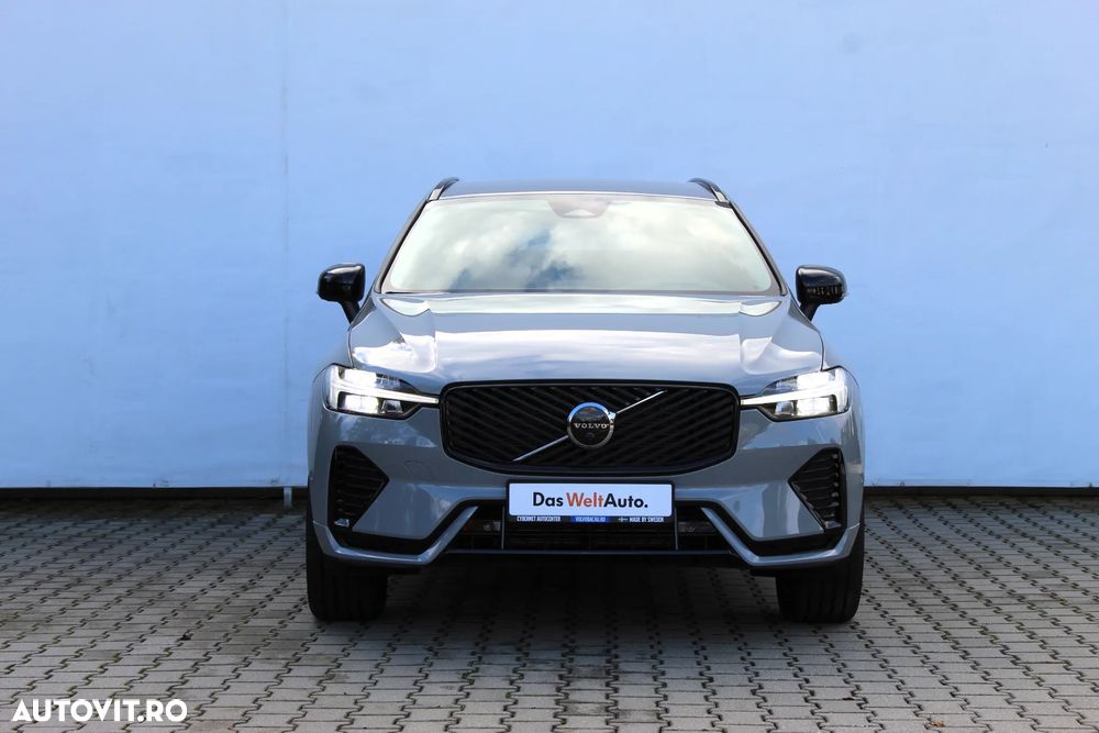 Volvo XC 60 B5 AT AWD MHEV Plus Dark - 3