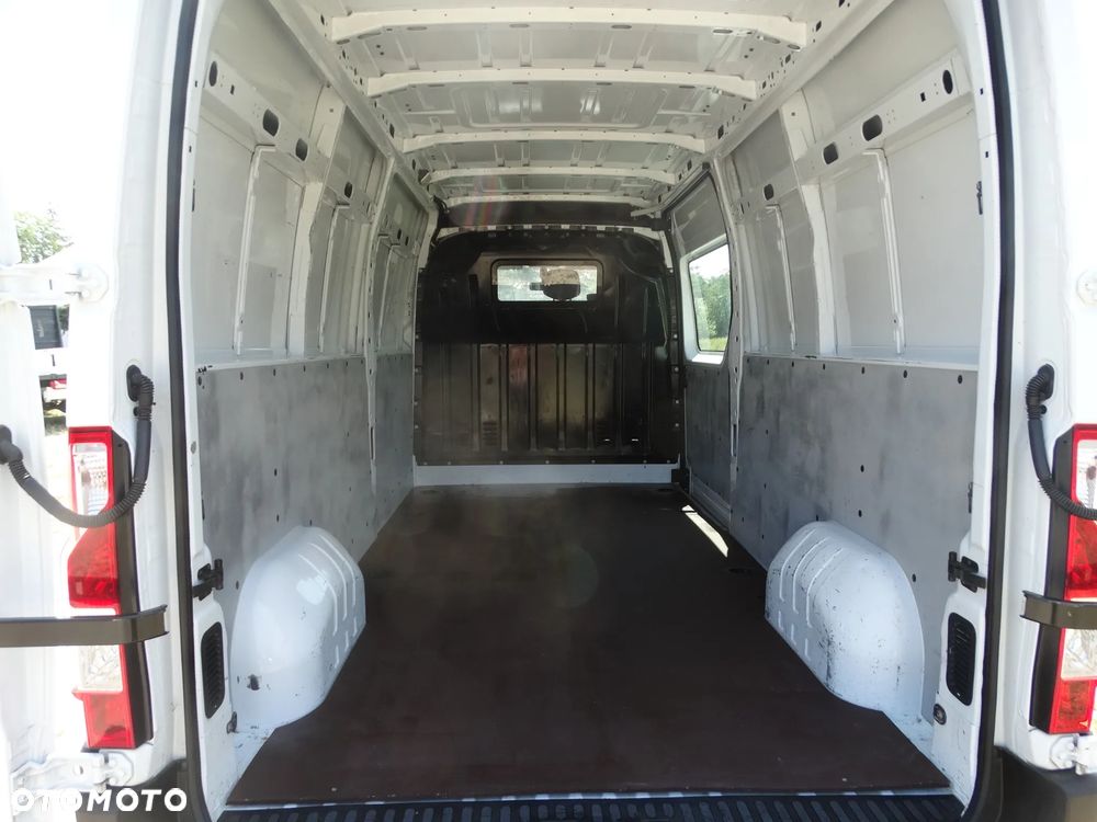Opel Movano - 16