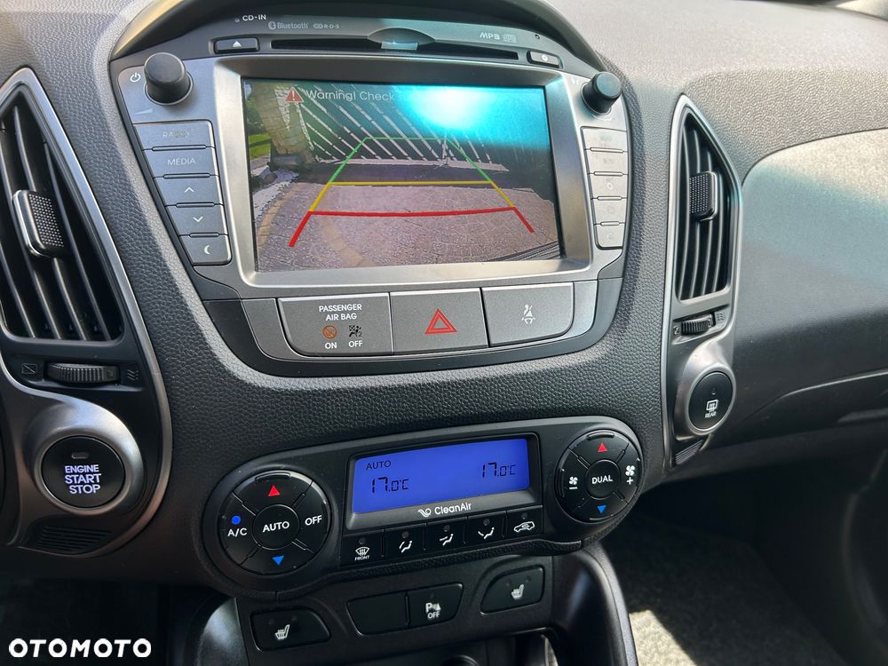 Hyundai ix35 1.6 2WD Fifa World Cup Edition - 13