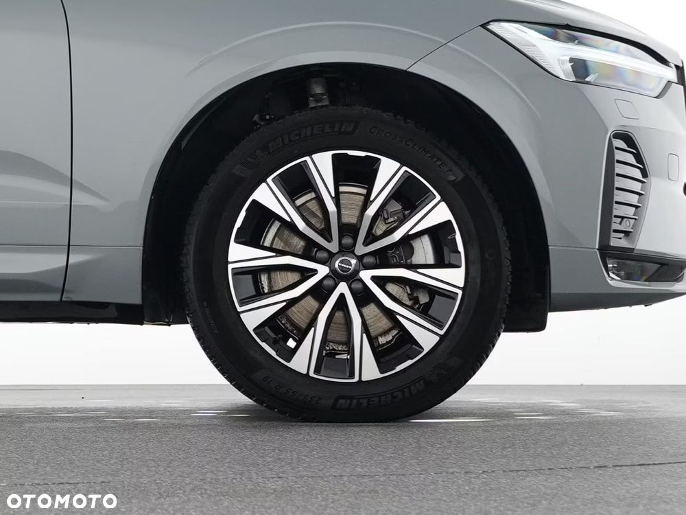 Volvo XC 60 B4 D AWD Plus Dark - 9