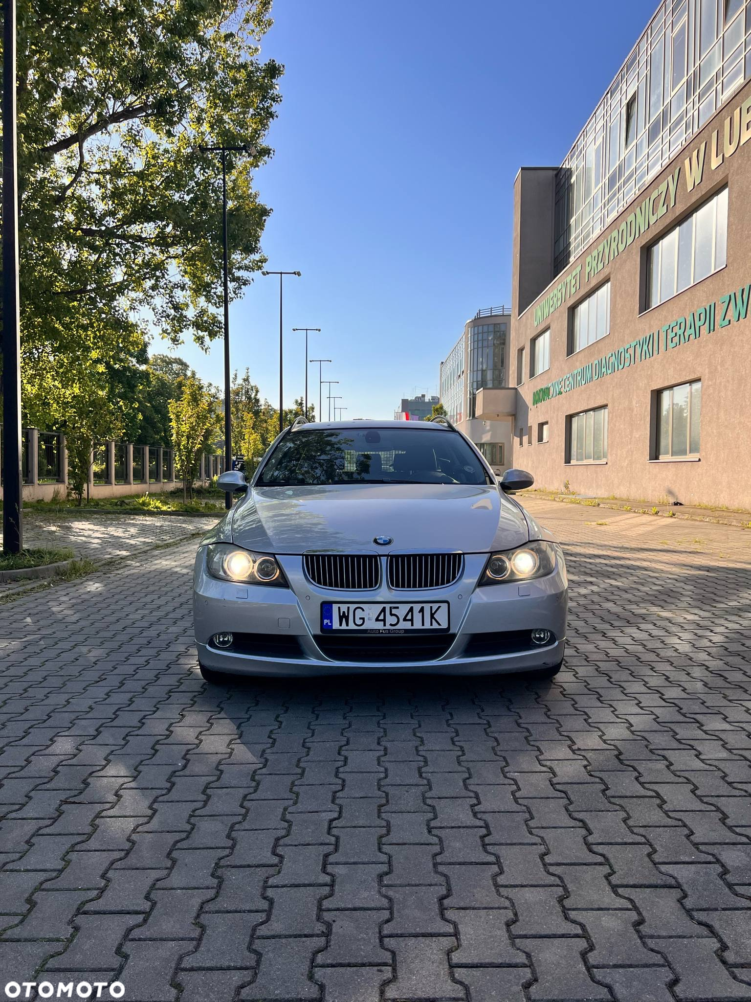 BMW Seria 3 325i xDrive Touring - 27